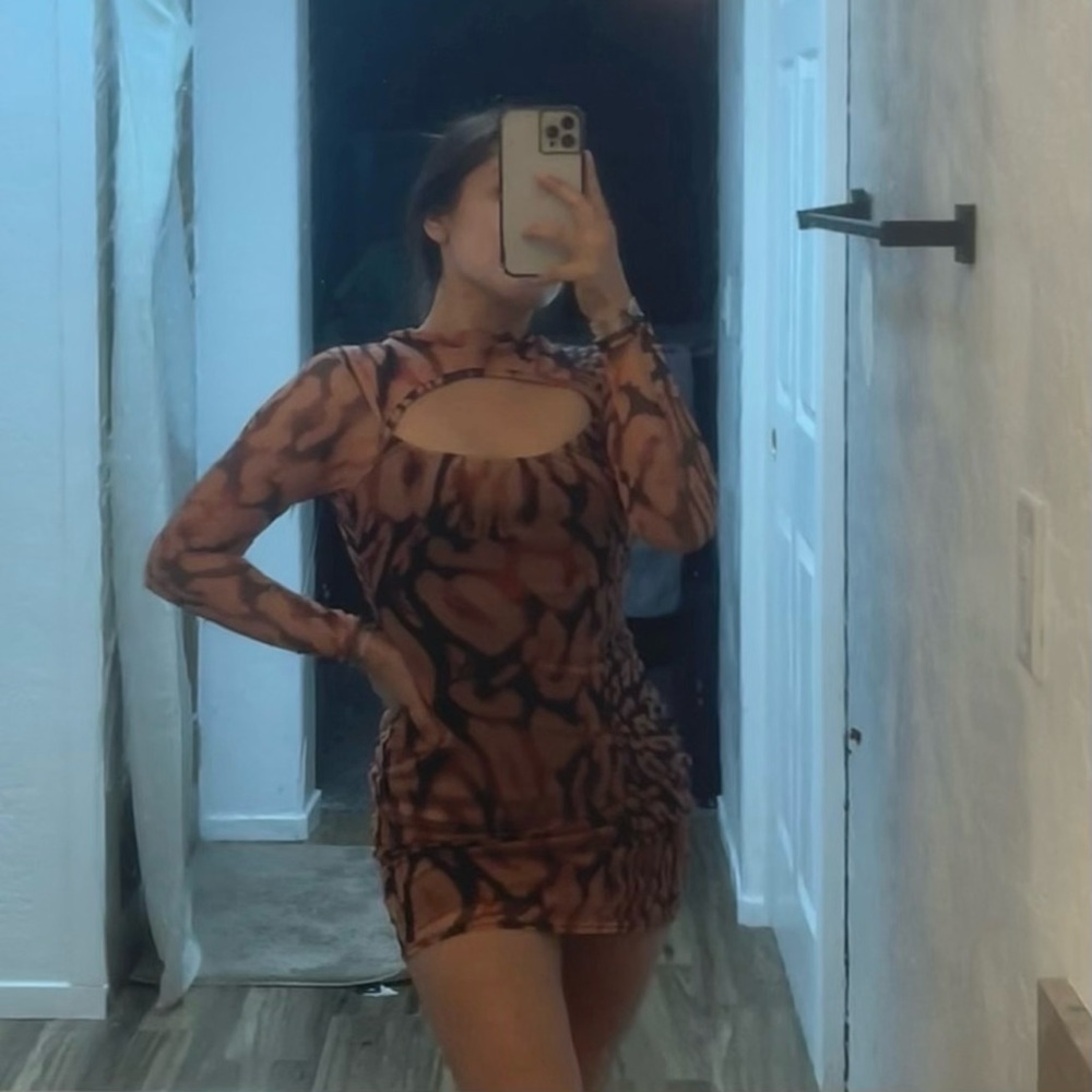 PLT MINI LONG SLEEVE DRESS